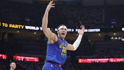 掘金官方晒戈登常规赛&amp;amp;季后赛数据对比：AG，从不让人失望！