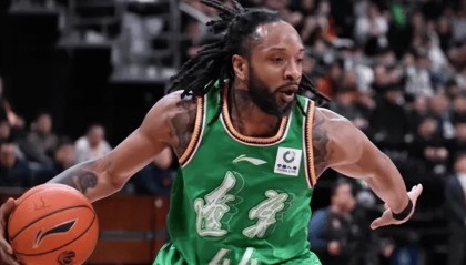 辽宁70-86青岛 球员评价：威尔斯满分，2人及格，8人低迷