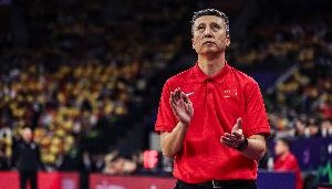 亚冠-媒体人：本土教练是中国篮球真正的基石 要不断学习先进篮球理念