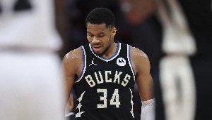 世界杯-独木难支？字母哥连续4场比赛砍下30+ 但球队仅1胜3负