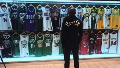 德甲-雷-阿伦晒球衣墙：每一件背后都诉说着一个名为努力的故事